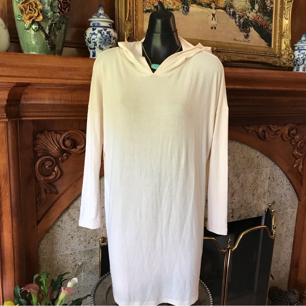 New Reynah Couture Hooded Soft Knit Top M